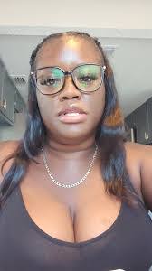 Ebony Dupree's Instagram, Twitter & Facebook