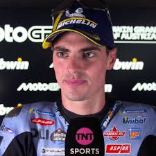 Another FIRST TIME WINNER in Aragon!! 🏆 Deniz Öncü WINS ON THE LINE!!  😱😱😱 #Moto2