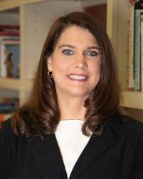 Patti Lyons's Instagram, Twitter & Facebook