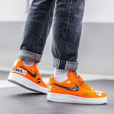 Insidesneakers Nike Air Force 1 07 Premium Just Do It Orange Black White Ar7719 800 Nike Fashion Shoes Nike Nike Air Force 1 Outfit