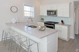 View upscale apartments, remarkable amenities, and stylish features in the philadelphia area. Hudson Place At Kings Park Apartments Kings Park Ny Apartments Com