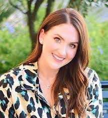 Kari Bliss's Instagram, Twitter & Facebook