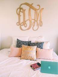 Perfect Preppy Cozy Bedroom Love The Monogram And Pillows Preppy Bedroom Preppy Dorm Room Preppy Room