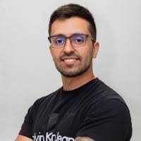 Kevin Calle's Instagram, Twitter & Facebook