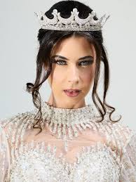 Shine bright like a diamond" . Be your own kind of inspirarion to beat the  person you were yesterday 💜 . Photography @iconartphotography Makeup  @simonewatersmakeup Nails and #diamonte @noirandsparkle . . . . . .