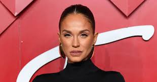 Vicky Pattison says 'it's with a heavy heart' as she makes sad announcement  with pal before going 'solo'