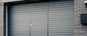 Peinture porte de garage métal : Quel Est Le Tarif D Une Porte De Garage Avec Portillon 2021 Tarifartisan Fr
