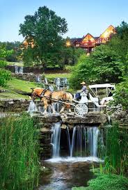 Big Cedar Lodge Blog Just 10 Miles South Of Branson Missouri Big Cedar Is A Popular Vacation Paradise The Cozy A Branson Missouri Vacation Vacation Places
