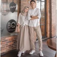 Inspirasi dress batik couple modern 2019 untuk remaja kondangan merupakan koleksi dari batikcouplesurakarta.com , jika. 41 Gambar Baju Couple Muslim Remaja 2019 Kekinian Model Baju Pria Model Pakaian Remaja Model Pakaian Hijab