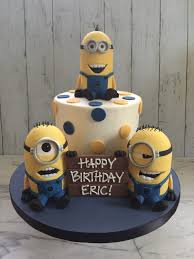 Minions cake toppers, minions cupcake decorations, cupcake kits, candles and cake ribbons. Minions Tutorial Robyn Loves Cake