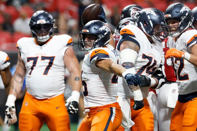 Broncos ride stellar defensive first half to 27-7 win in preseason opener