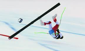 Der mit nummer 19 gefahrene bank kam beim letzten sprung vor dem ziel schwer zu sturz und schlitterte ohne bewusstsein über die ziellinie. Update Schwerer Sturz Von Marc Gisin Uberschattet Saslong Abfahrt Ski Weltcup 2020 21 Aktuelle Nachrichten Und Informationen Zur Skiweltcup Wm Saison 2020 21