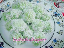 Kuih tradisional buah melaka sangat popular di bulan puasa. Kuih Buah Melaka Onde Onde Buah Kelepung Suka Kuih Ni Blog Santai Santai Jerr