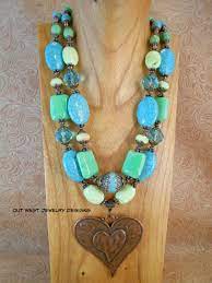 Western Cowgirl Necklace Chunky Green And Turquoise Howlite With Crystal Copper Heart Pendant Cowgirl Necklaces Turquoise Howlite Beautiful Necklaces