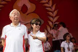 在全世界的半導體業，鮮少人不知道morris chang ── 「張忠謀」。 goodreads helps you keep track of books you want to read. å¼µå¿ è¬€è€æµªæ¼«é€99æœµçŽ«ç'°è€å©†å»é€™æ¨£èªª Tvbsæ–°èžç¶²