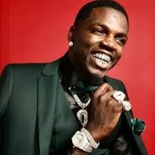 Kizzy Franklin's Instagram, Twitter & Facebook