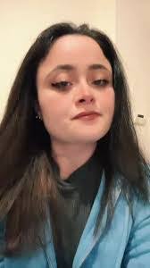 Sandra Shams's Instagram, Twitter & Facebook