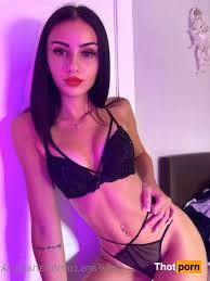 𝗠𝗔𝗥𝗜𝗔𝗡𝗔 18 years 🥵 Videocall 🥵 [ mariana_sk ] OnlyFans leaked  photo 5628521 on Thotporn