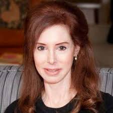 Jo Piazza Talks Womanhood and Influencer Culture in New Thriller, “Everyone  Is Lying to You”