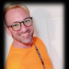 Kim Yocham's Instagram, Twitter & Facebook