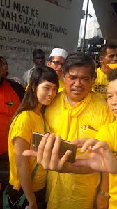 Sapa yang dok kutuk bahasa inggeris mat sabu tu cer tengok video ni betul2.oklah dari english pornonegro last time. Mat Sabu As Defence Minister