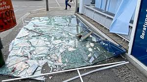 Jul 26, 2021 · unwetter in sachsen, bayern und berlin: Unwetter In Berlin Schneise Der Verwustung Im Nordosten Regional Bild De