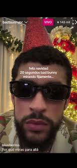 Bad Bunny Mirándote Fijamente por 20 Segundos