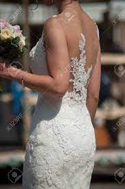 Jun 03, 2021 · sie ist nämlich wieder im brautkleid zu sehen, obwohl die hochzeitsglocken für sie doch schon im jahre 2009 läuteten. Nahaufnahme Der Frau Mit Sexy Hochzeitskleid Mit Zuruck Nackt Im Freien Lizenzfreie Fotos Bilder Und Stock Fotografie Image 101036808