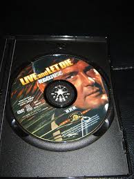 Amazon.com: Live and Let Die (1973) (Japanese Release) : Movies & TV