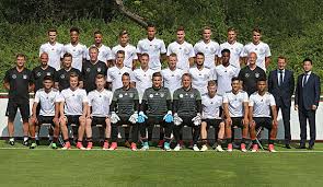 Auf beiden seiten sind nicht mehr viele spieler von damals dabei. U21 Europameisterschaft 2017 Sieger Spielplan Tabelle Torschutzenkonig Spieler Des Turniers Infos Kader