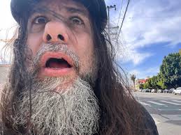 Happy Womans Day. Here I talk about one of my biggest guitar influences.  Lisa Loeb Official