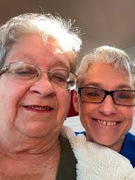 Sandra Benfield's Instagram, Twitter & Facebook