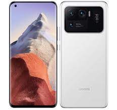 The giant camera bump makes the phone unwieldy, and not only does the rear display not bring any important features, we also found it got in the way frequently. Xiaomi Mi 11 Ultra Testbericht Ab 699 Gunstig Kaufen 08 2021