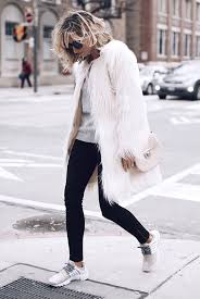 La tenue swag femme est très tendance. 1001 Photos De Tenue Avec Basket Pour S Habiller Bien Aujourd Hui Et Demain