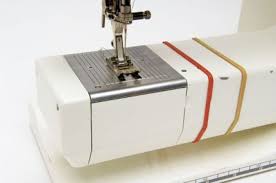 Put A Rubber Band Around The Base Of Your Sewing Machine To Mark Seam Allowances It S Sewing Hacks Beginner Sewing Projects Easy Sewing Projects For Beginners