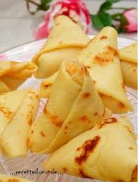 Aller Une Petite Recette Qui Change Un Peu Des Crepes En Forme De Briouates Samossa Farcies Au Saumon Ingredients Pour Les Cr Recette Crepe Farcie Samossa