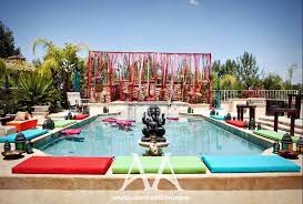 great idea for spring summer poolside decor poolside wedding decoration pool party decorations
