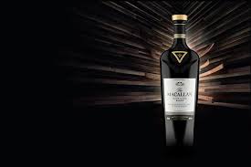 Dentro De La Gama The Macallan 1824 Master Series La Destileria De Speyside Lanza The Macallan Rare Cask Black Un Whisky Ahumado Ahumado Whisky Licor