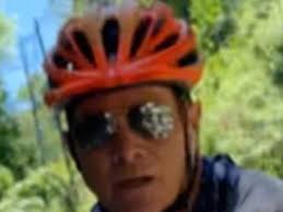 Monique Hendrix (@MonieHendo)