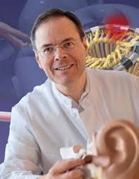 Abstractband IEB 2017.indd