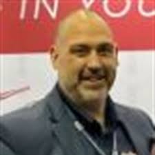 Aaron Oskian's Instagram, Twitter & Facebook