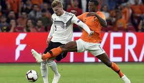 Das team von bundestrainer joachim löw hat sich erfolgreich qualifiziert. Niederlande Gegen Deutschland Im Liveticker Zum Nachlesen