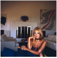 Check out full gallery with 13 pictures of britt ekland. Britt Ekland Framed In White By Slim Aarons Bei Pamono Kaufen