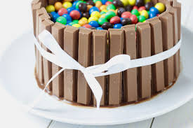 Enie zeigt schauspielerin susan sideropoulos ihren super schnellen crush candy kuchen. Candy Cake Der Ultimative Geburtstagskuchen Kathleensdream De