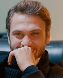 Aras bulut i̇ynemli kimdir?öyle bir geçer zaman ki adlı diziyle milyonlarla tanışan aras bulut i̇ynemli, 25 ağustos 1990 tarihinde i̇stanbul'da dünyaya geldi. Pin On Celebrities In Color 3