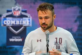 Gardner minshew signed a 4 year, $2,710,884 contract with the jacksonville jaguars, including a $190,884 signing bonus, $190,884 guaranteed, . Gardner Minshew Meets The Jacksonville Media Cougcenter