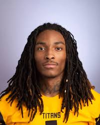 Devin Major's Instagram, Twitter & Facebook