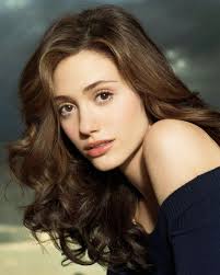 She's is best known for being a proactive actress and she's much popular for her roles in films like songcatcher and mystic river. she subsequently after making name with her … Emmy Rossum Biography And Movies