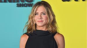 (hmm, then again, we'll just have to wait and see about that.) 😏 #themorningshow reese witherspoon Jennifer Aniston Hat Sie Ein Kind Adoptiert Das Sagt Ihr Sprecher Gala De