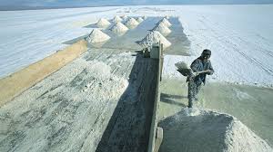 Rio Tinto gèle son projet de mine dans le lithium en Serbie | Les Echos